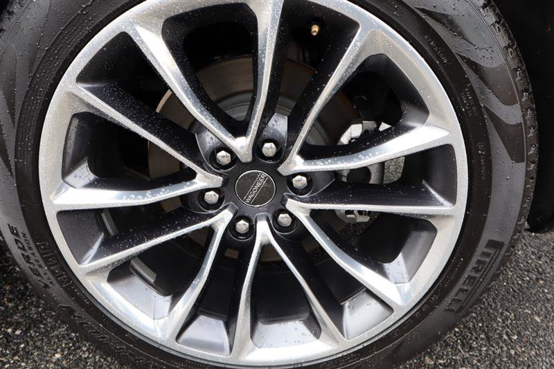 Used 2024 Jeep Wagoneer L Series II w/ Convenience Group I image 30