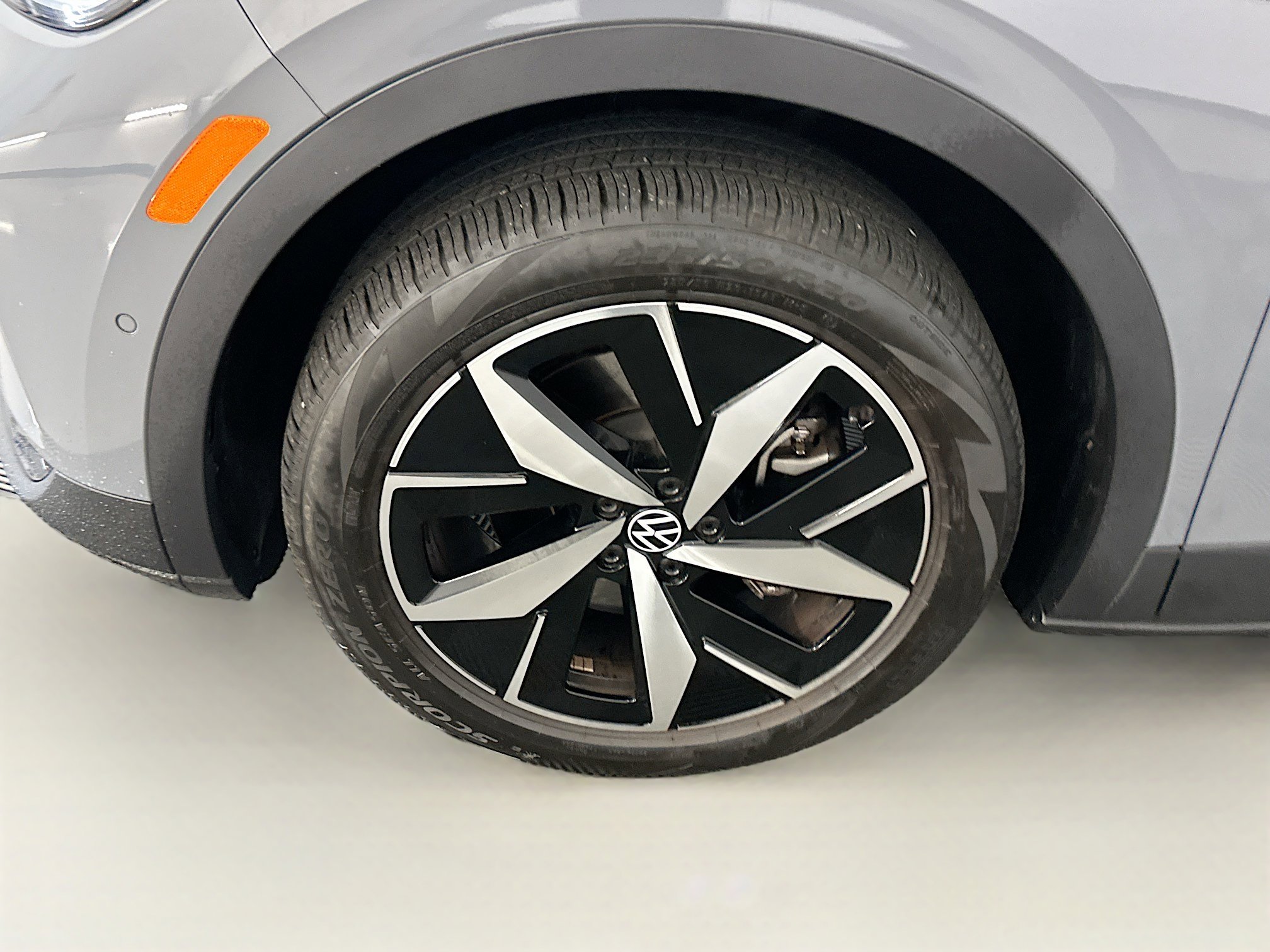 Used 2023 Volkswagen ID.4 Pro S AWD/4WD image 11
