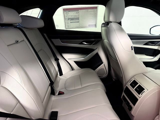 New 2026 Jaguar F-PACE R-Dynamic S image 31