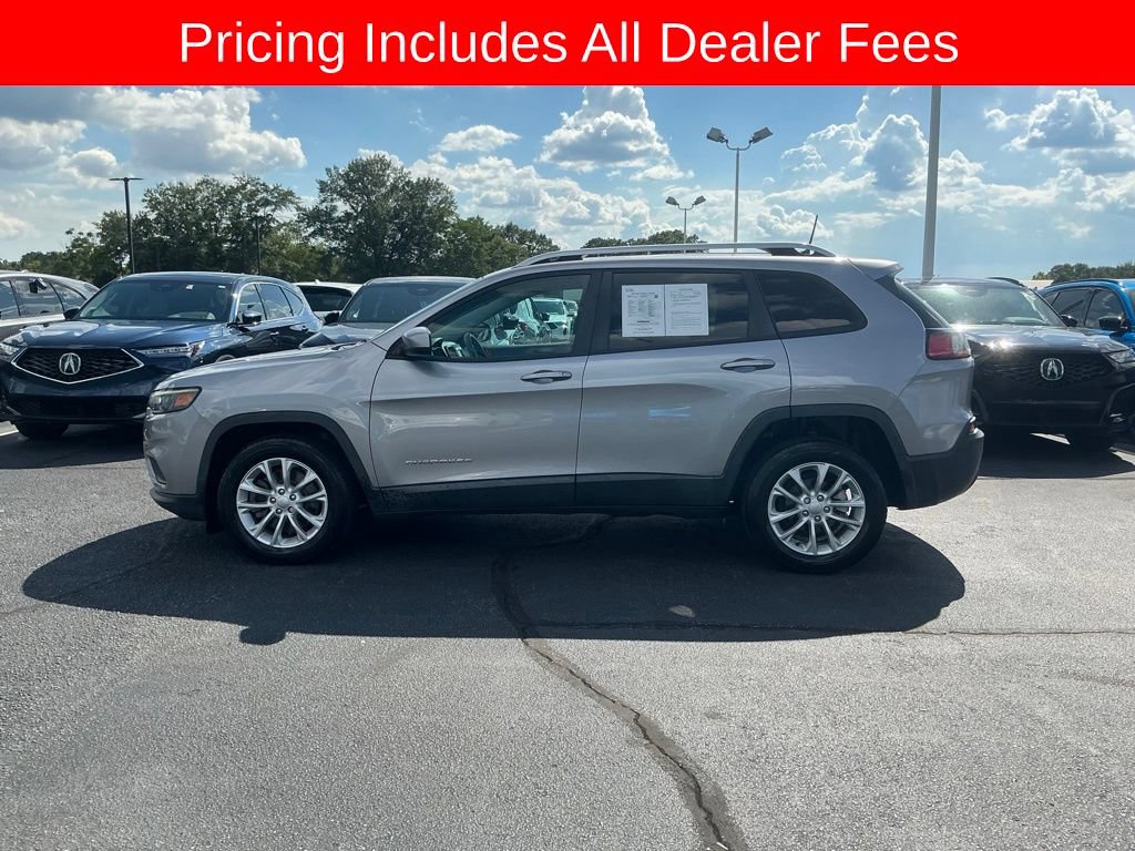 Used 2020 Jeep Cherokee Latitude FWD image 2
