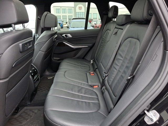 Used 2020 BMW X5 xDrive40i w/ Premium Package image 9