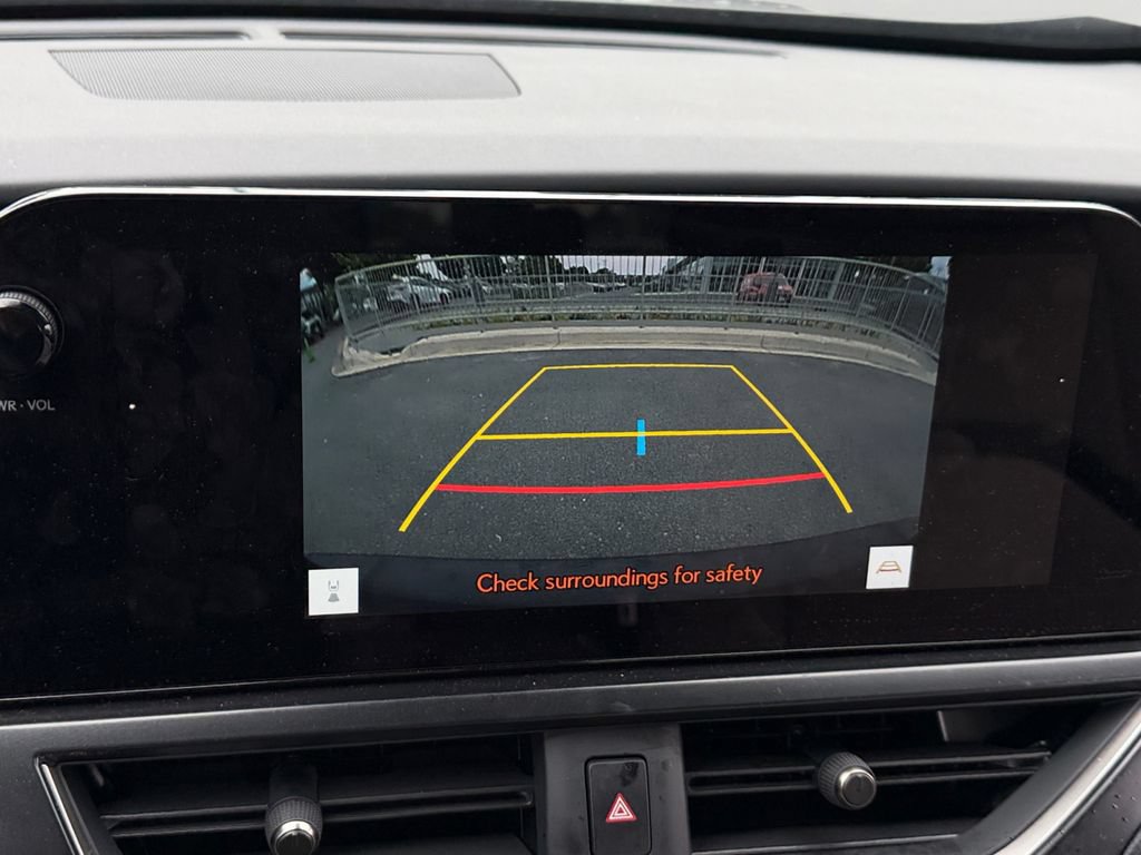 Used 2025 Lexus UX 300h AWD w/ Accessory Package (Z1) image 21