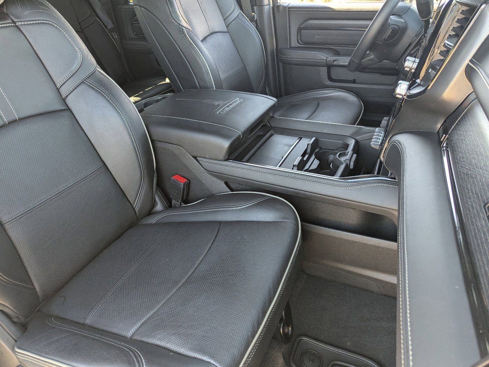 Used 2024 RAM 2500 Limited image 11