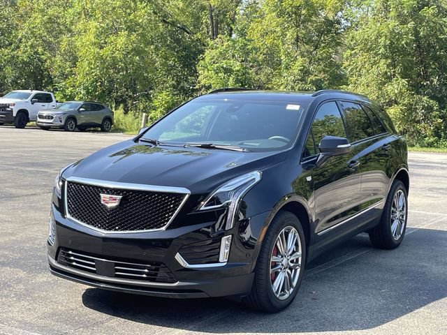 Certified 2026 Cadillac XT5 Sportv w/ LPO, Floor Liner Package AWD/4WD image 7