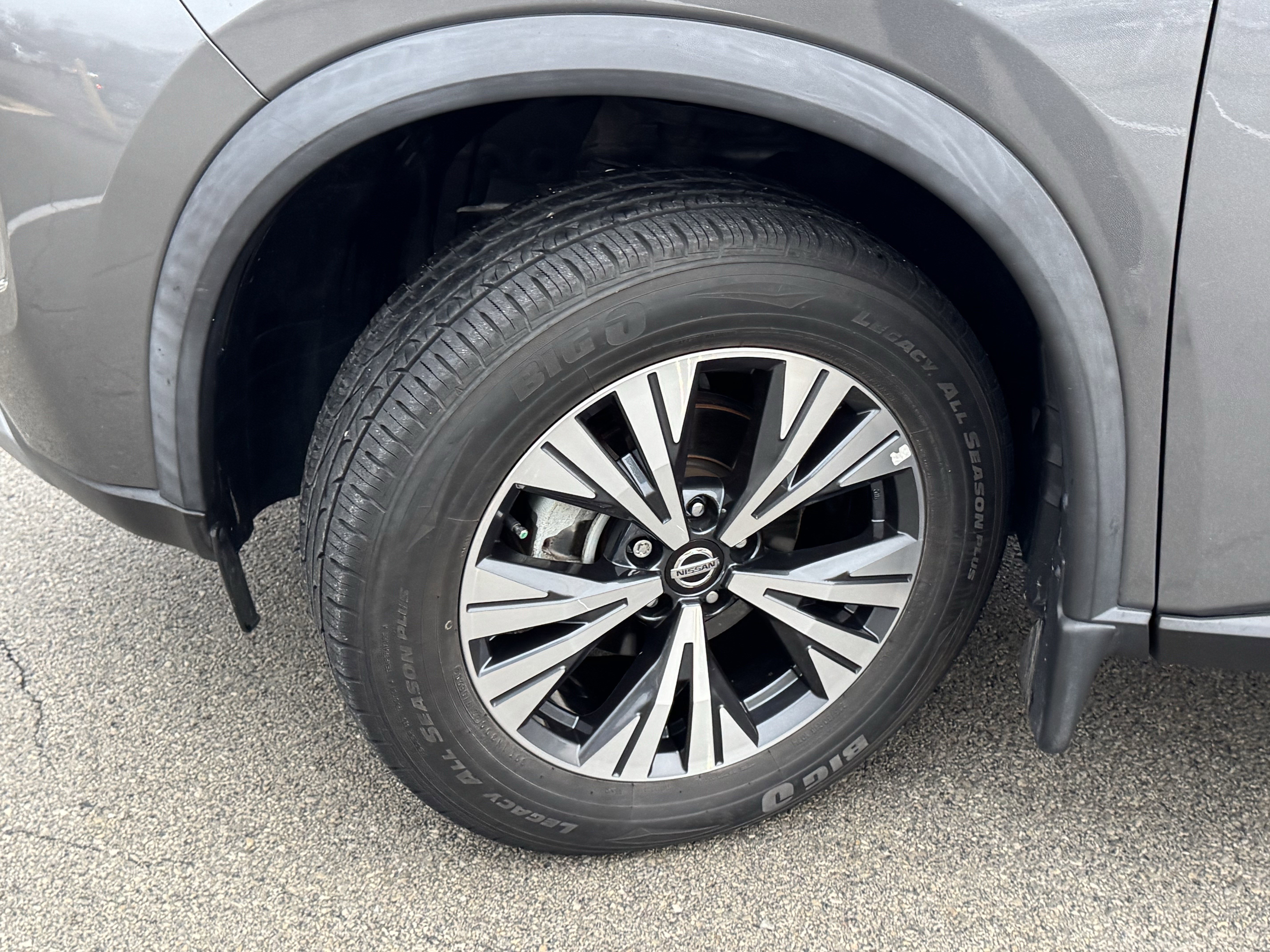 Certified 2021 Nissan Rogue SV image 40