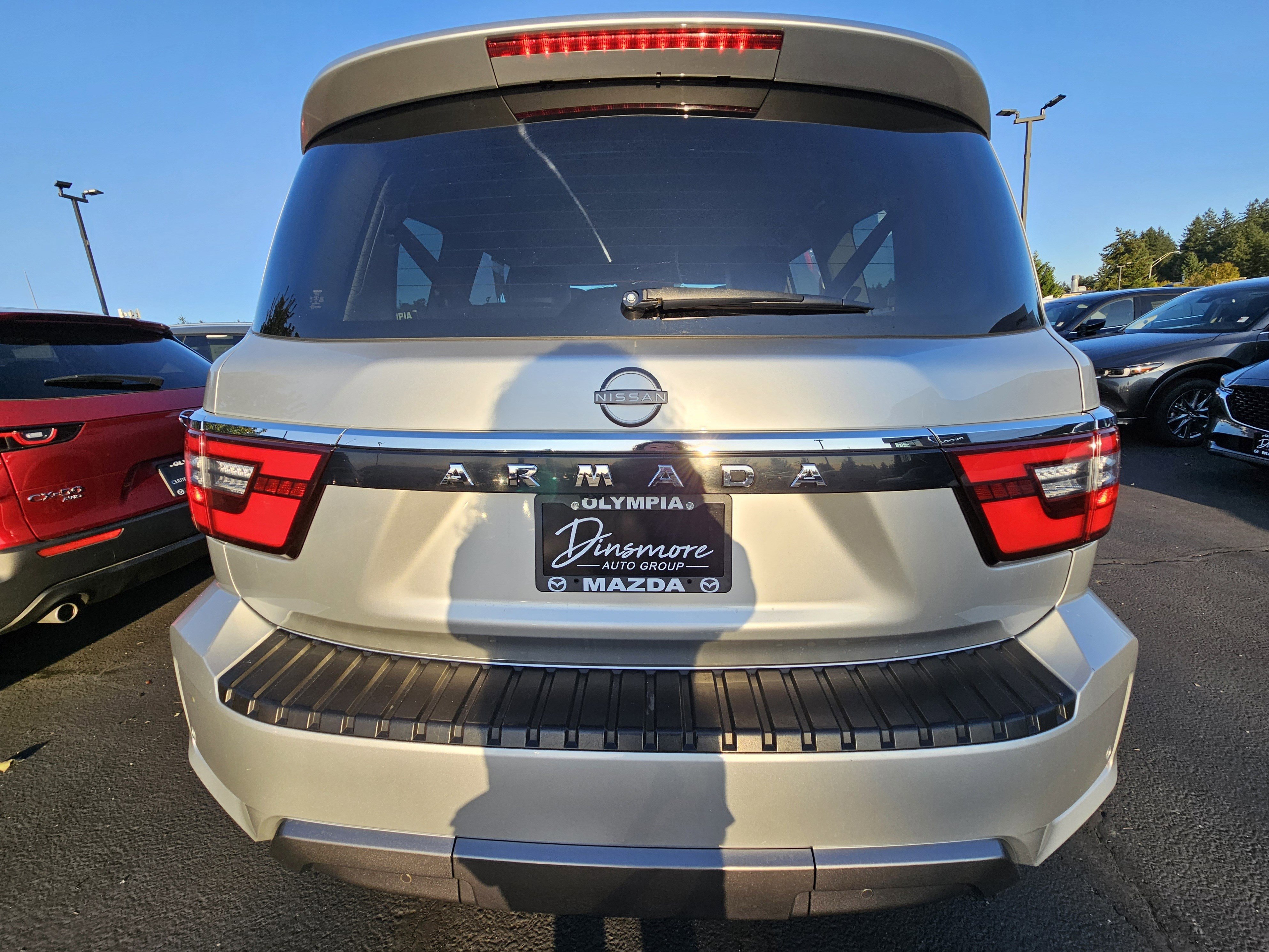 Used 2021 Nissan Armada SV image 6