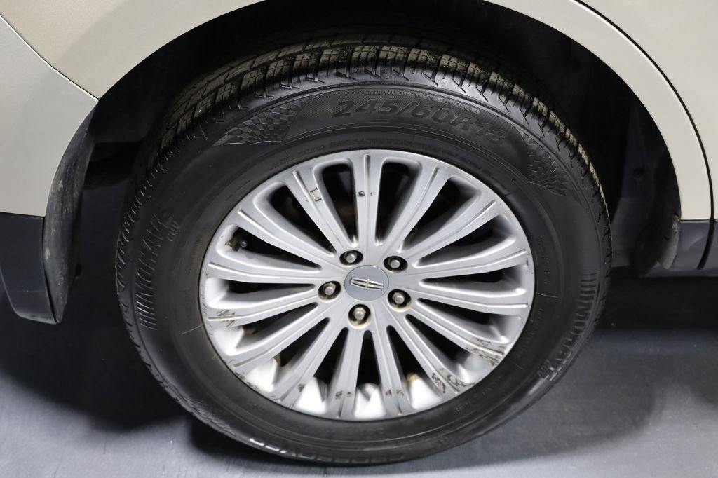 Used 2011 Lincoln MKX 2WD w/ Wood Pkg image 35