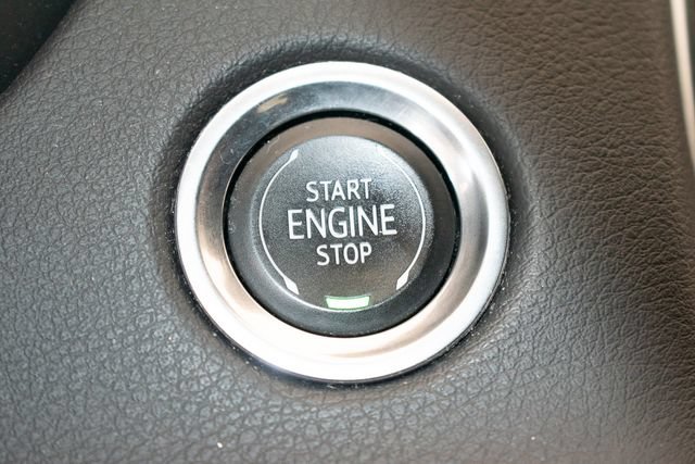 Used 2021 Cadillac XT4 Sport AWD/4WD image 27