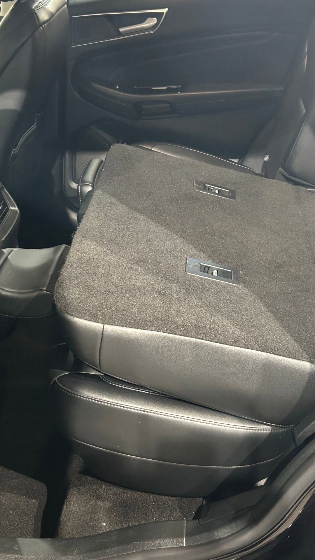 Used 2019 Ford Edge Titanium AWD/4WD image 46