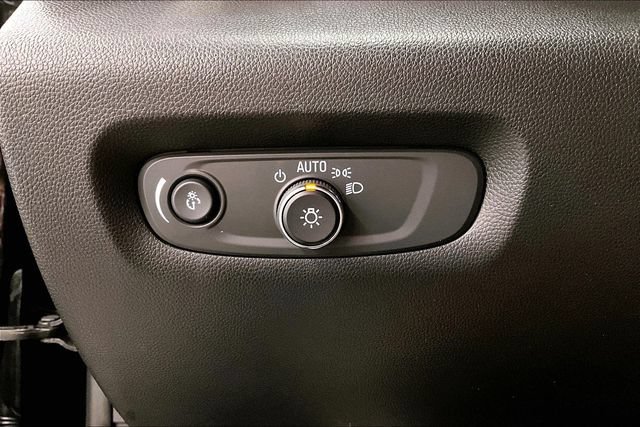 Used 2023 Chevrolet Traverse High Country FWD image 41