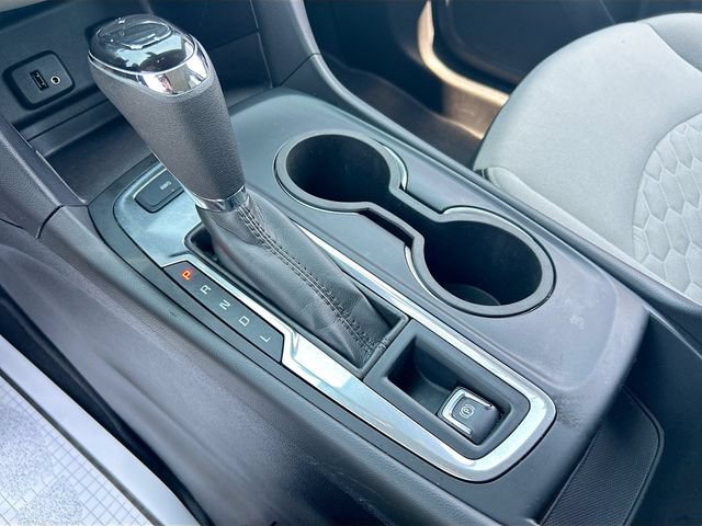 Used 2018 Chevrolet Equinox LS AWD/4WD image 17