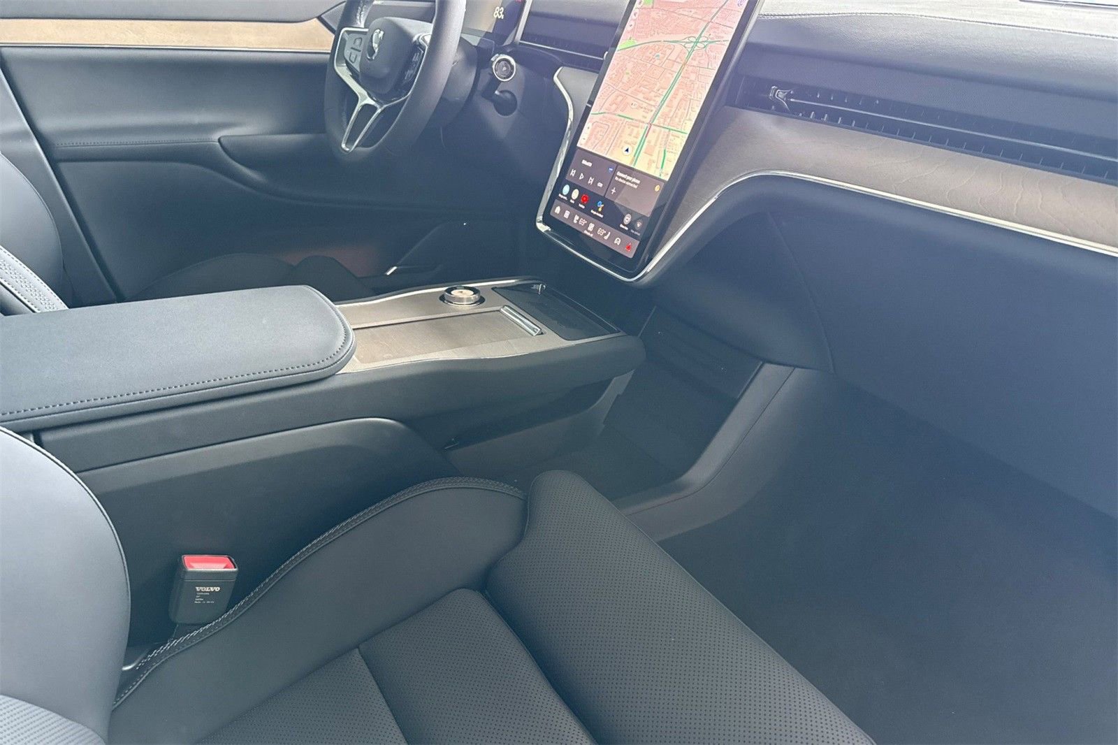 New 2025 Volvo EX90 Ultra image 16