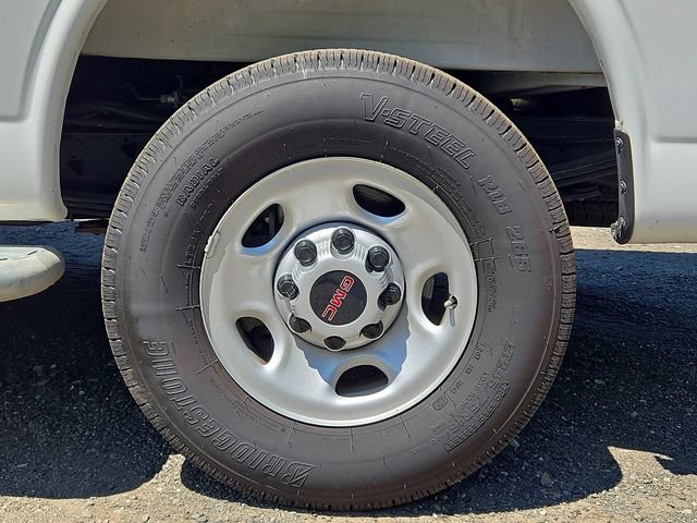 Used 2025 GMC Savana 2500 w/ Driver Convenience Package RWD image 26