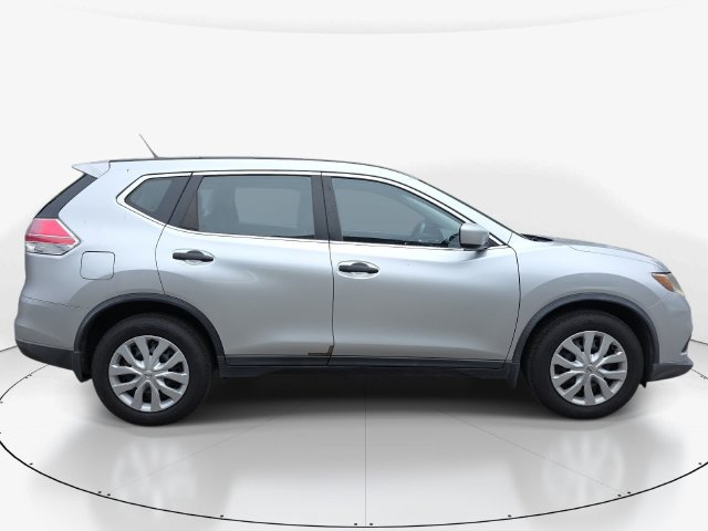 Used 2016 Nissan Rogue S FWD image 4