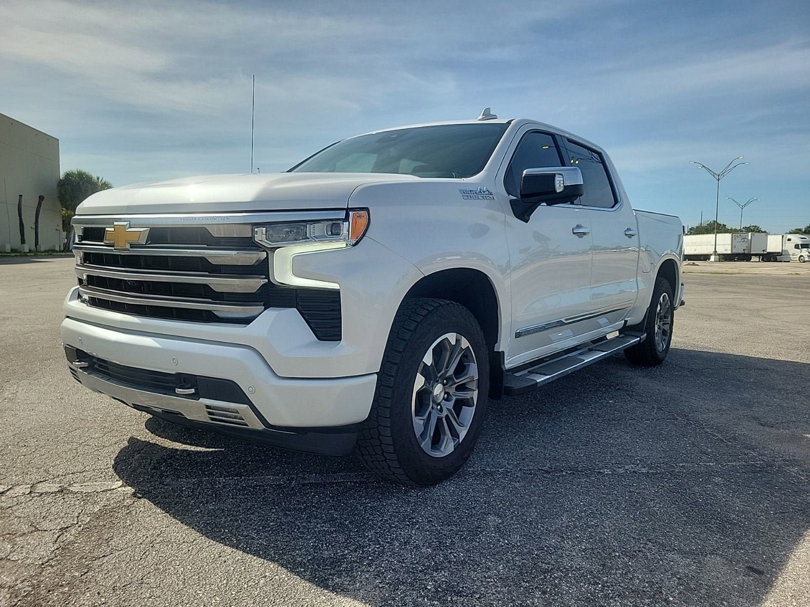 Used 2024 Chevrolet Silverado 1500 High Country w/ Technology Package AWD/4WD video 2