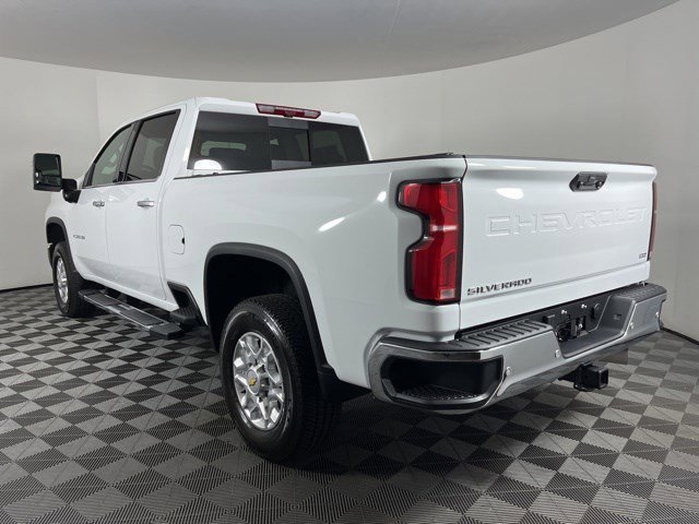 Used 2026 Chevrolet Silverado 2500 LTZ w/ LTZ Premium Package AWD/4WD image 5