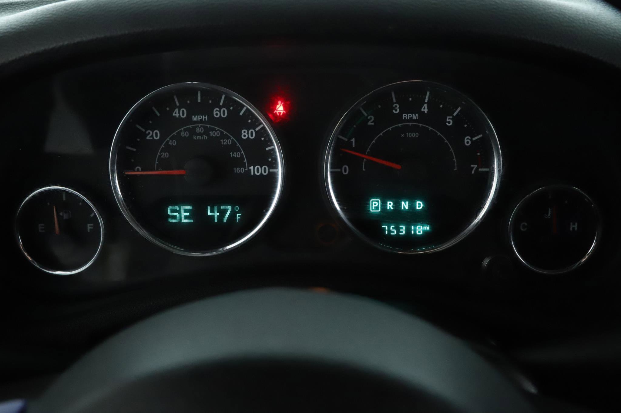 Used 2016 Jeep Wrangler Unlimited Sport w/ Connectivity Group image 9