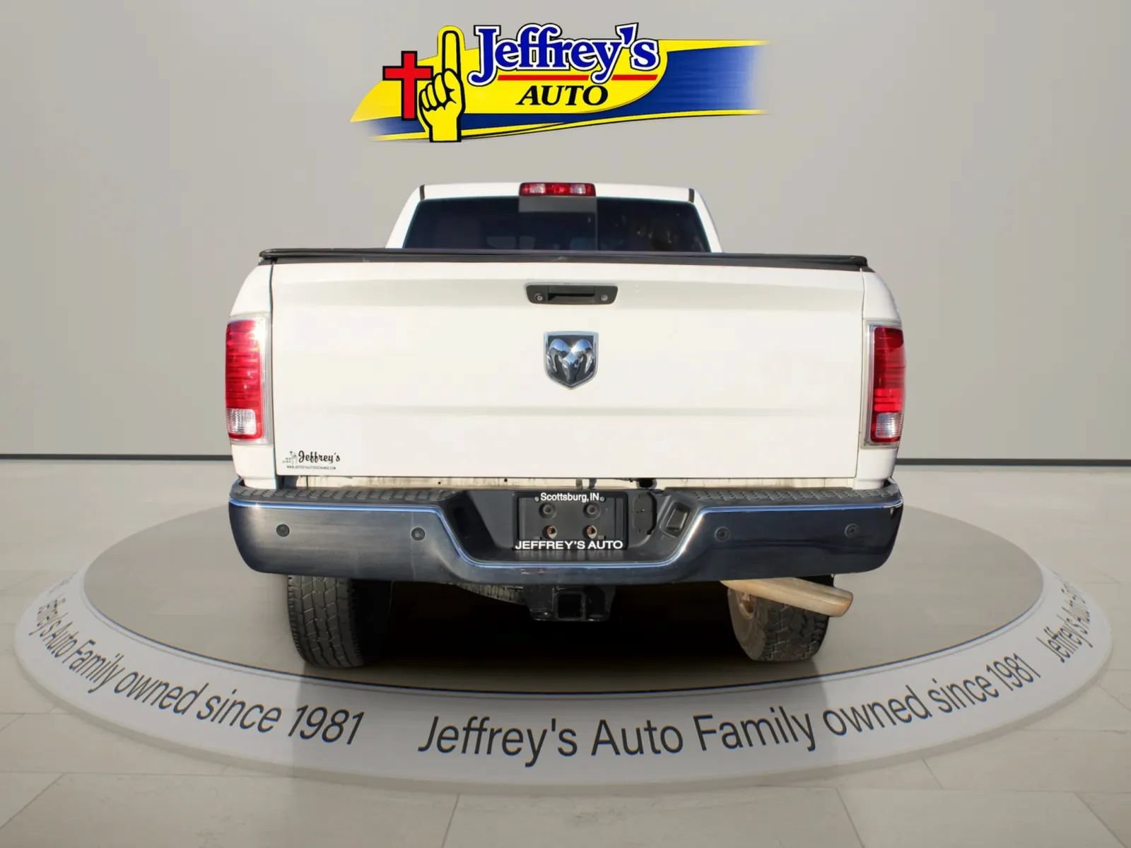 Used 2014 RAM 2500 Longhorn w/ Convenience Group AWD/4WD image 3