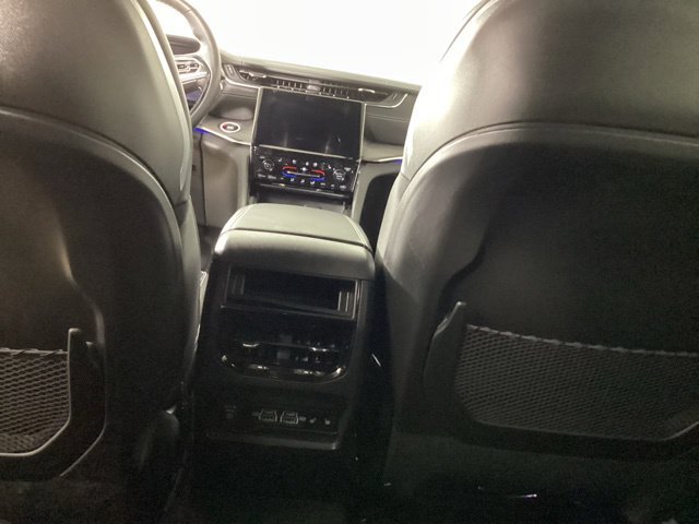 Used 2025 Jeep Grand Cherokee Overland w/ Adv Protech Group III AWD/4WD image 28