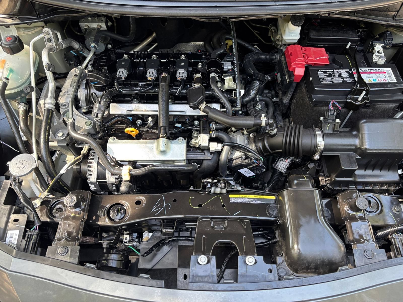 Used 2025 Nissan Versa SV FWD image 30