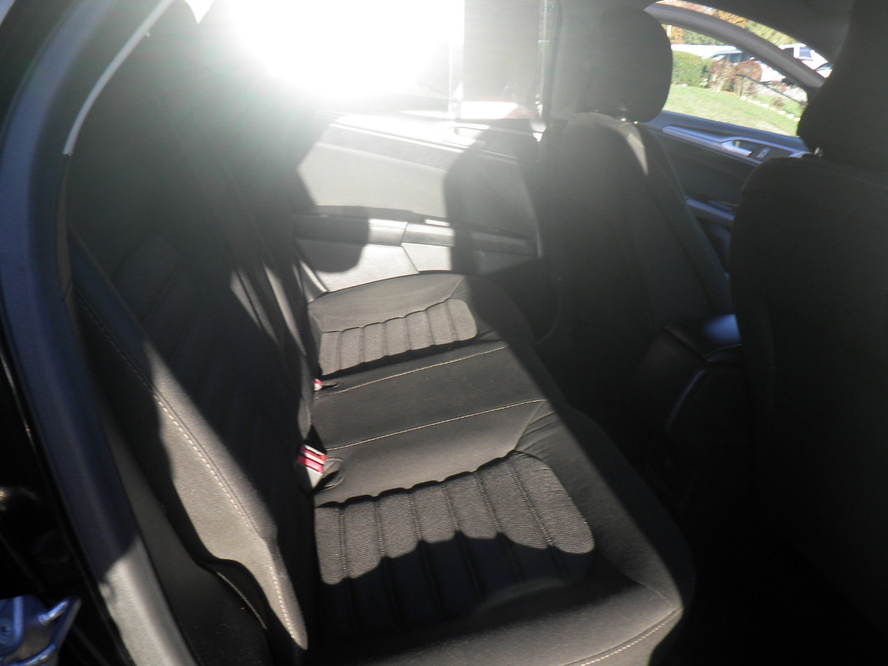 Used 2017 Ford Fusion SE image 23