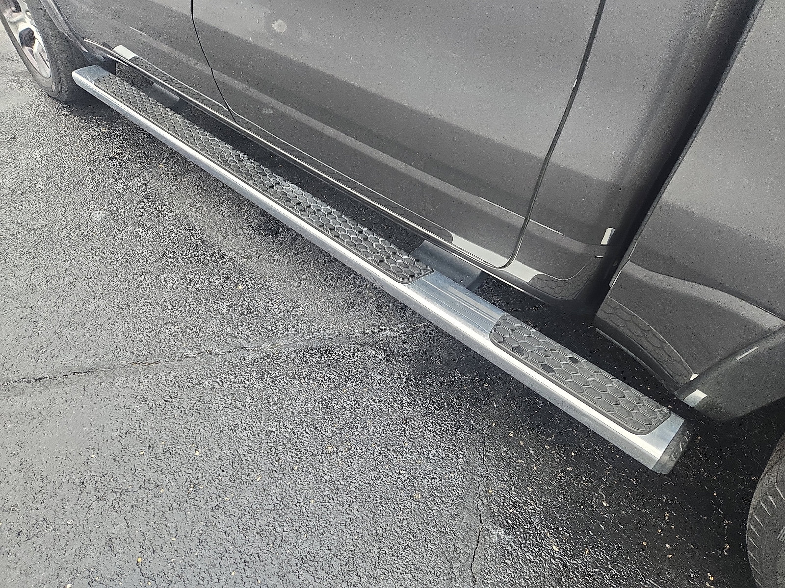 Used 2019 RAM 1500 Laramie image 10