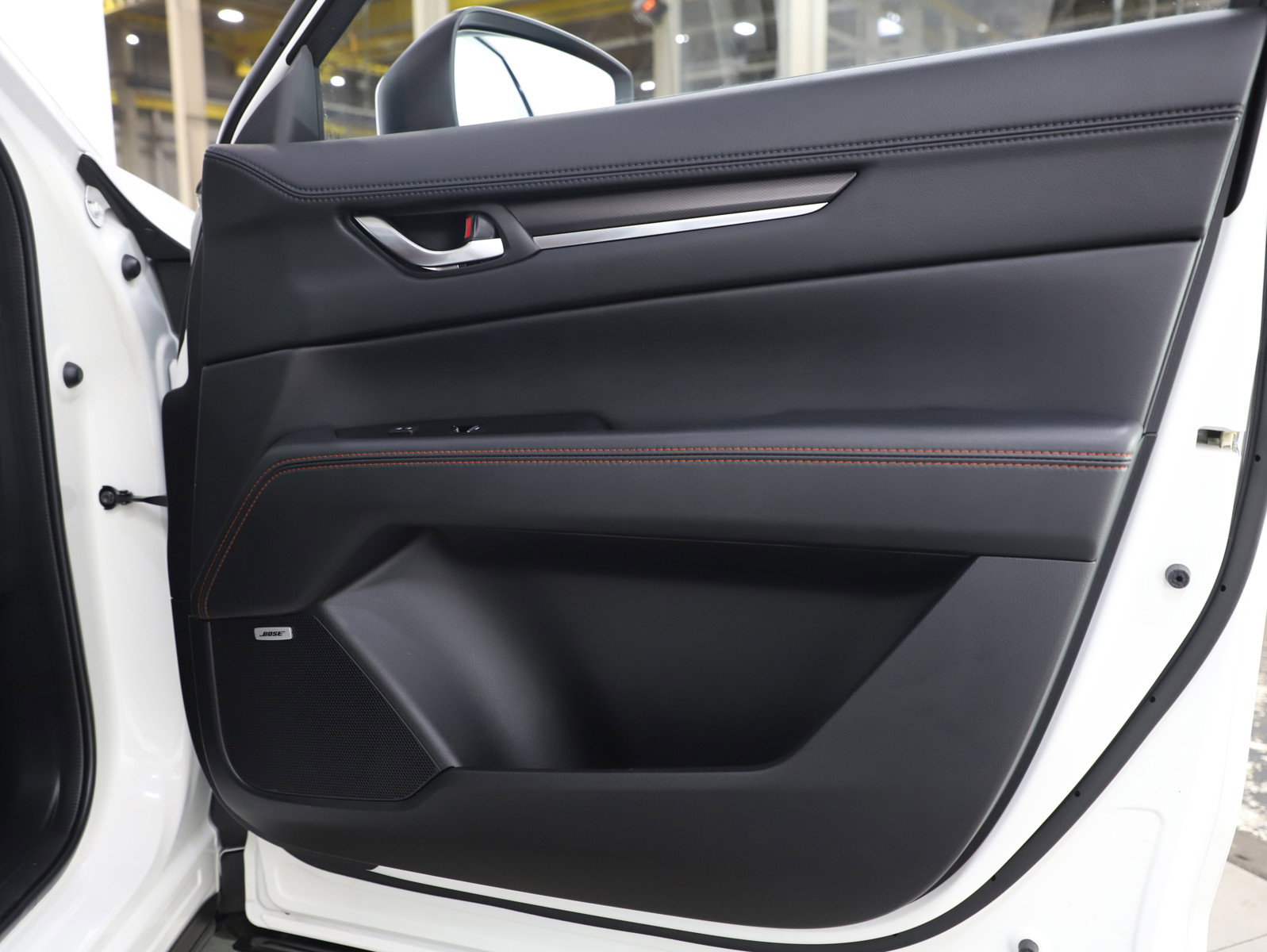 Used 2024 MAZDA CX-5 Carbon Edition image 9