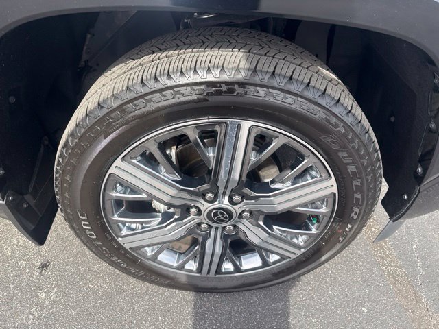 Used 2023 Toyota Sequoia Capstone AWD/4WD image 13