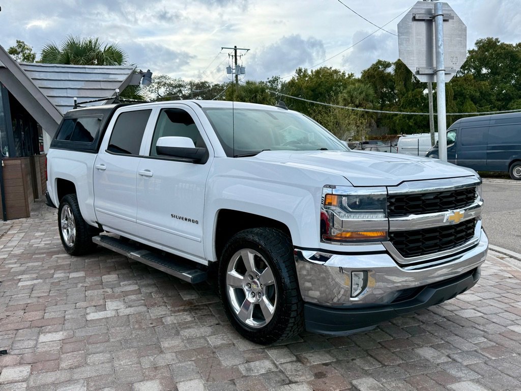 Used 2017 Chevrolet Silverado 1500 LT w/ All Star Edition RWD image 2