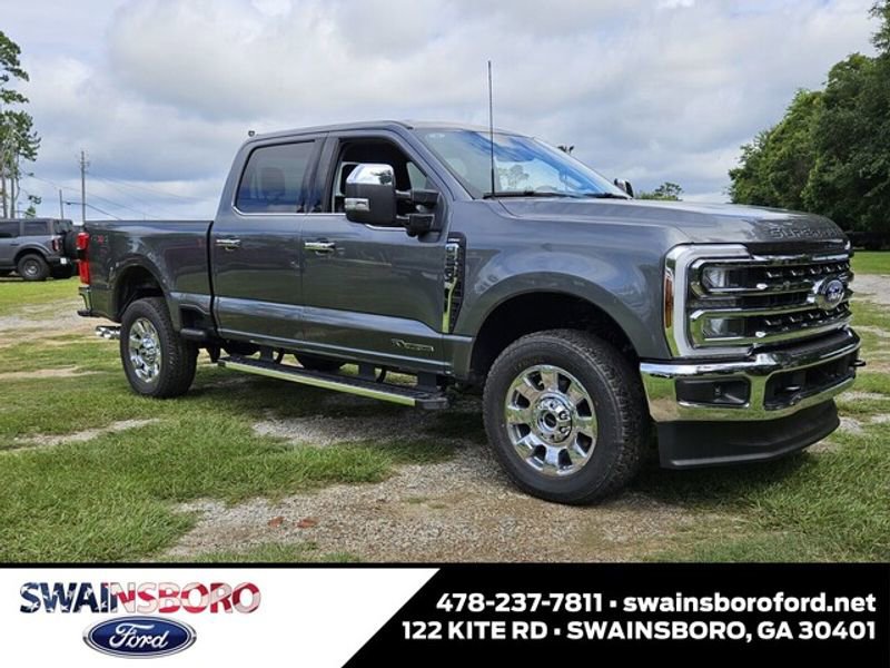 New 2025 Ford F250 Lariat w/ Chrome Package video 1