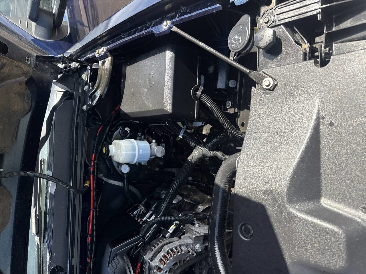 Used 2008 Chevrolet Silverado 1500 LT w/ Power Pack Plus AWD/4WD image 15