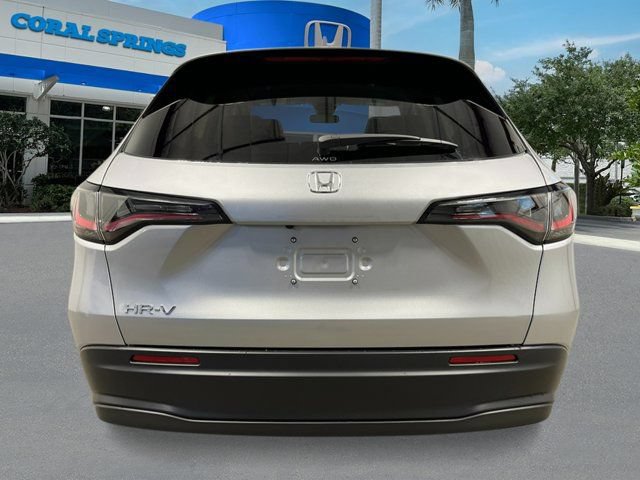 New 2027 Honda HR-V LX image 4