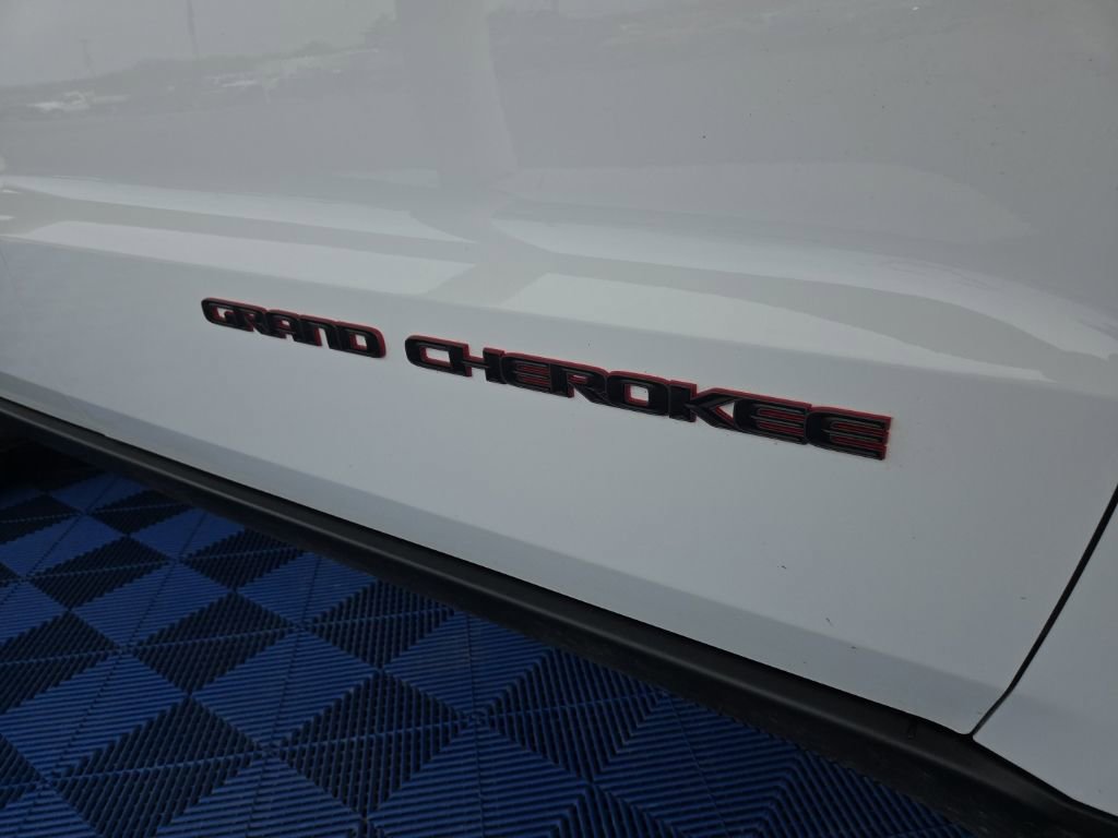 Used 2020 Jeep Grand Cherokee Trailhawk image 8