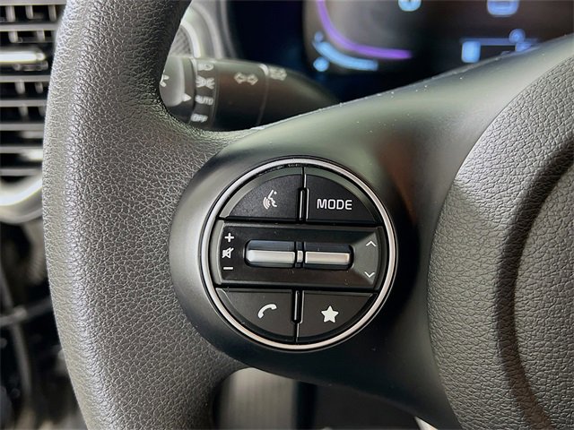 Used 2023 Kia Soul LX image 13