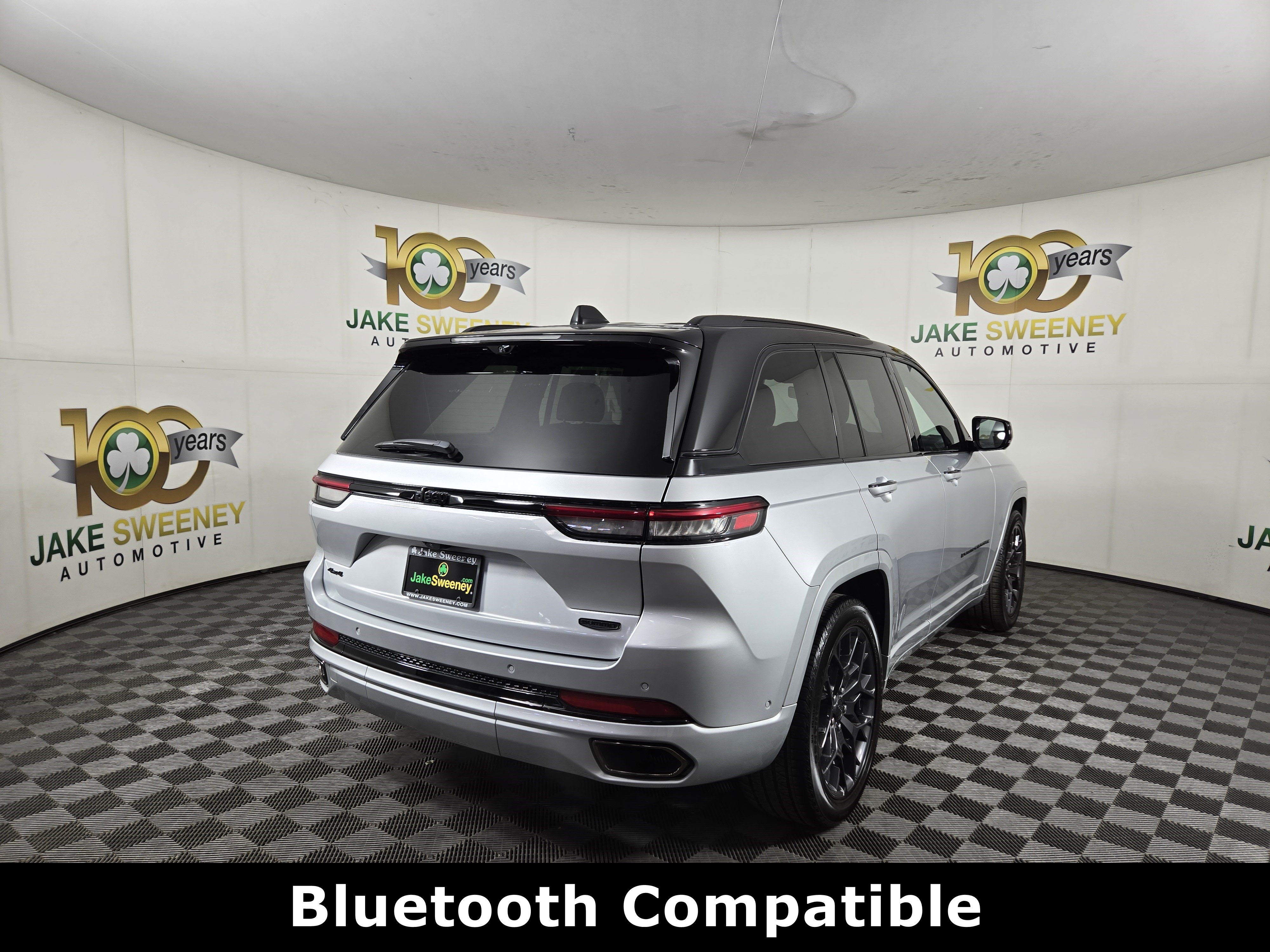Certified 2024 Jeep Grand Cherokee Summit AWD/4WD image 10