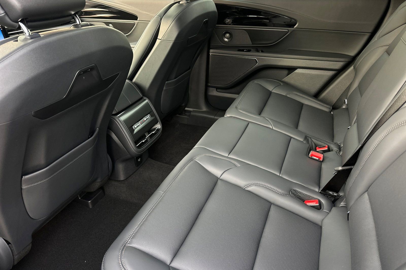 New 2026 Lincoln Nautilus Premier w/ Equipment Group 102A image 11