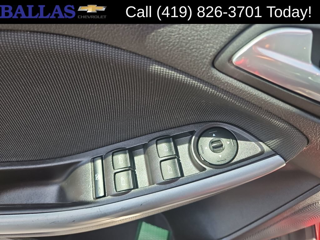 Used 2012 Ford Focus SE FWD image 22