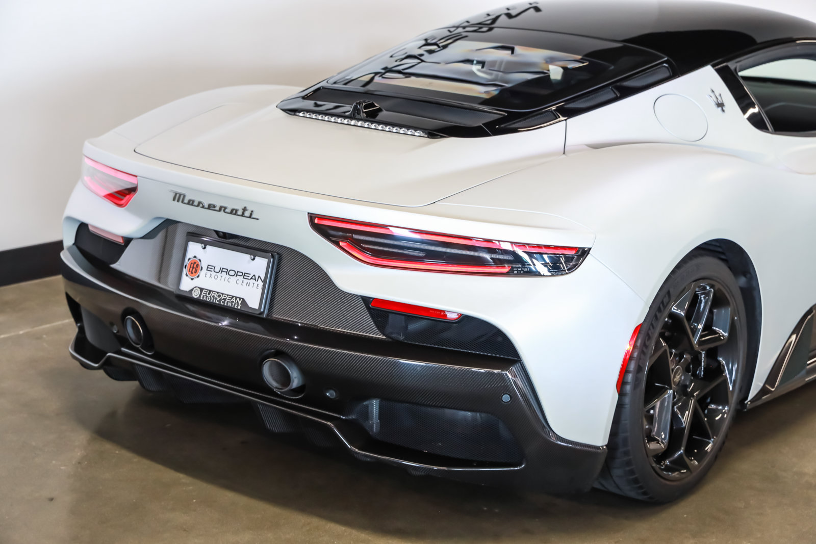 Used 2022 Maserati MC20 Coupe RWD image 32