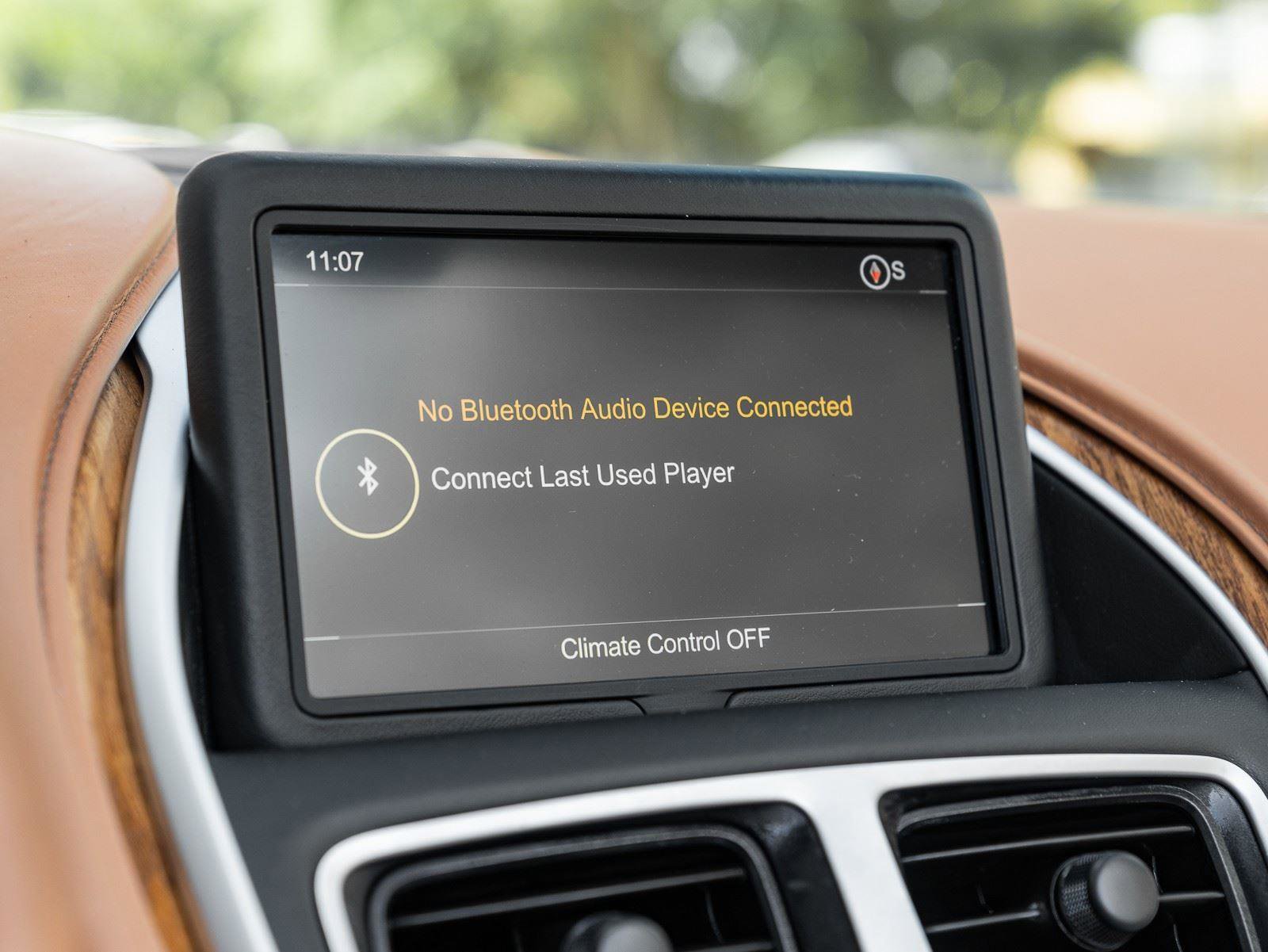 Used 2019 Aston Martin DB11 Volante image 48