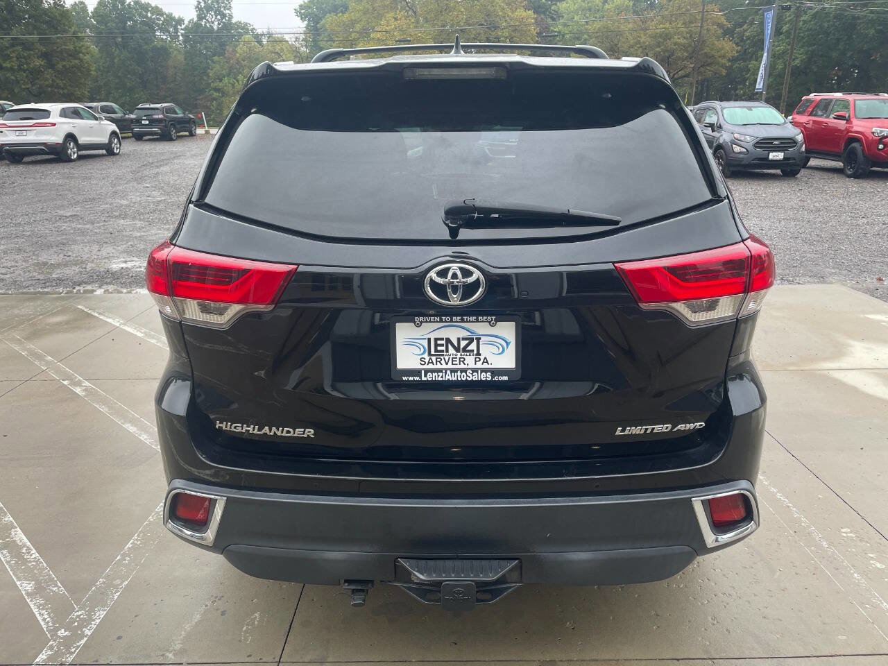 Used 2018 Toyota Highlander Limited image 9