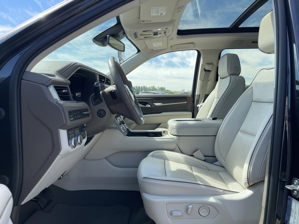Used 2023 GMC Yukon XL Denali w/ Max Trailering Package image 25