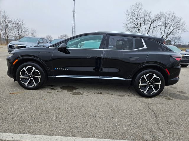 Used 2025 Chevrolet Equinox EV LT image 4