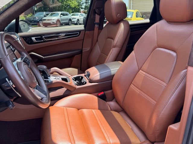 Used 2021 Porsche Cayenne GTS image 13