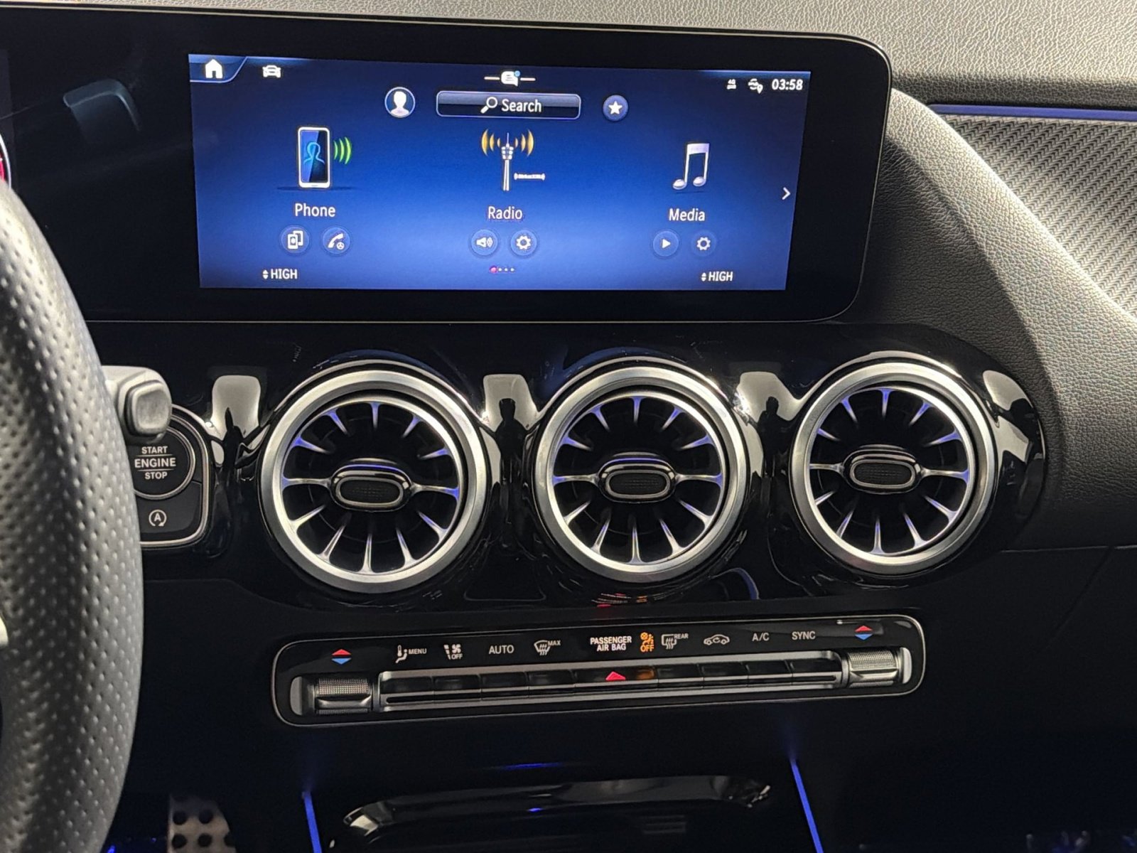 Used 2024 Mercedes-Benz GLA 250 4MATIC image 20