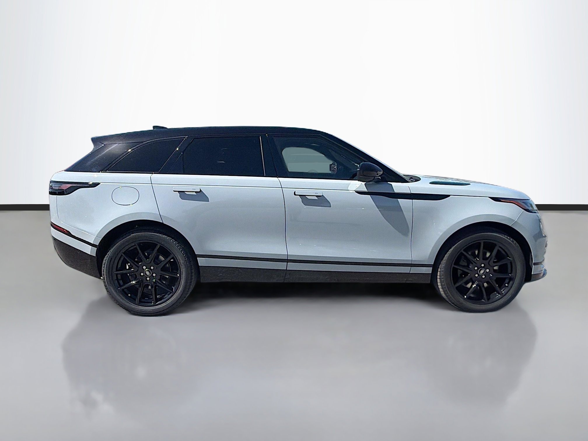 New 2026 Land Rover Range Rover Velar Dynamic SE image 6