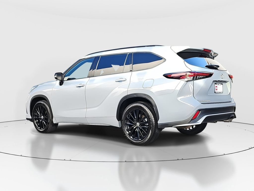 Certified 2025 Toyota Highlander XSE AWD/4WD image 7