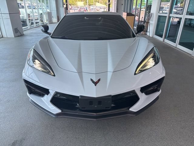 Used 2022 Chevrolet Corvette Stingray Preferred Cpe w/ Z51 Performance Package RWD image 3
