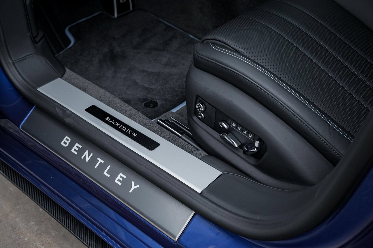 New 2025 Bentley Flying Spur Plug-In Hybrid AWD/4WD image 36