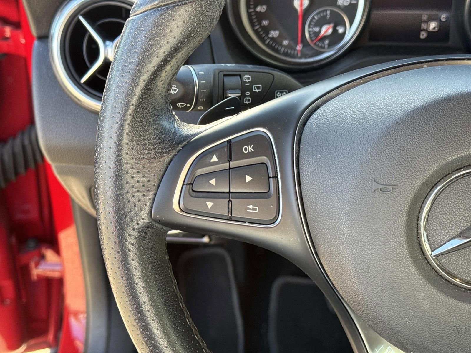 Used 2020 Mercedes-Benz GLA 250 4MATIC image 21