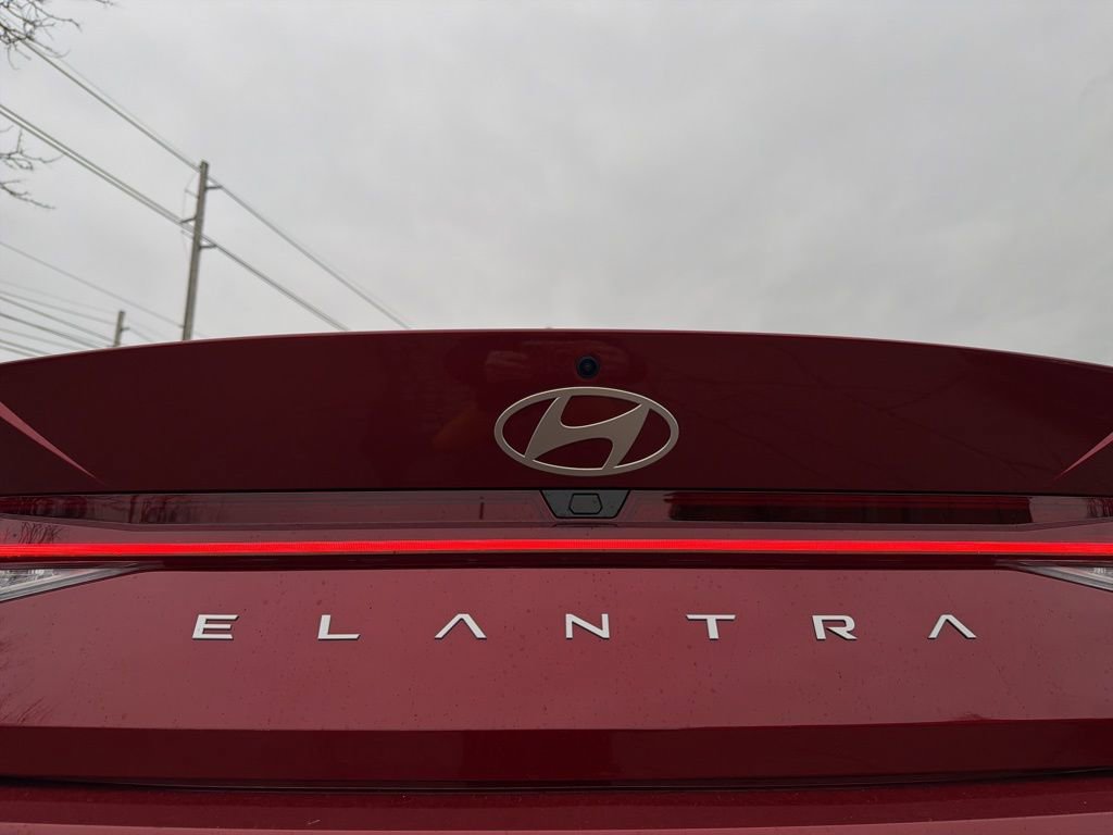 New 2026 Hyundai Elantra Blue image 10